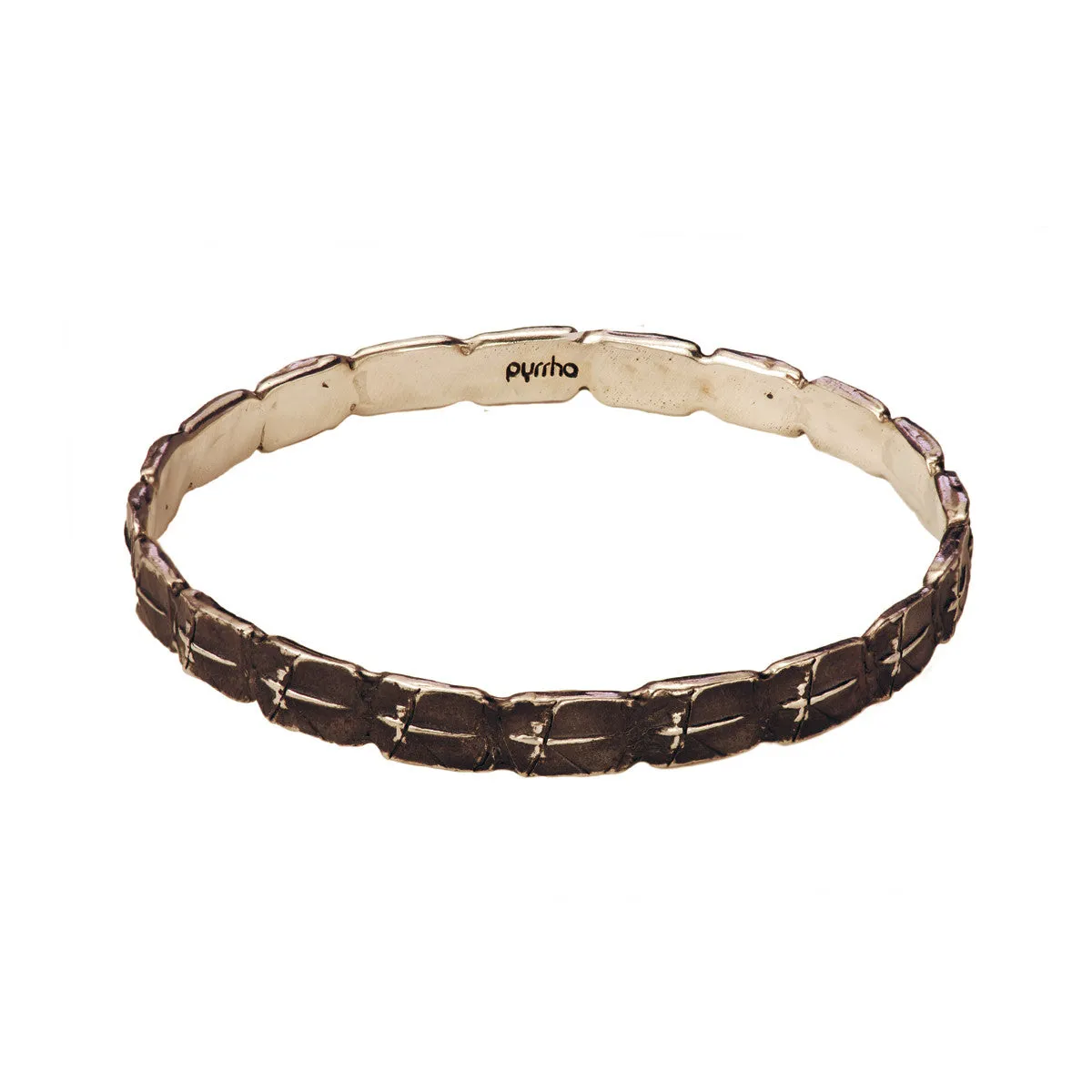 Bangle of Daggers