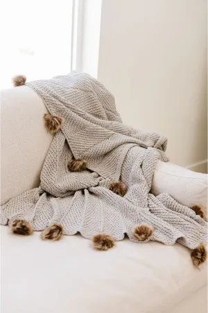 Chenille-Like Pom Pom Blanket