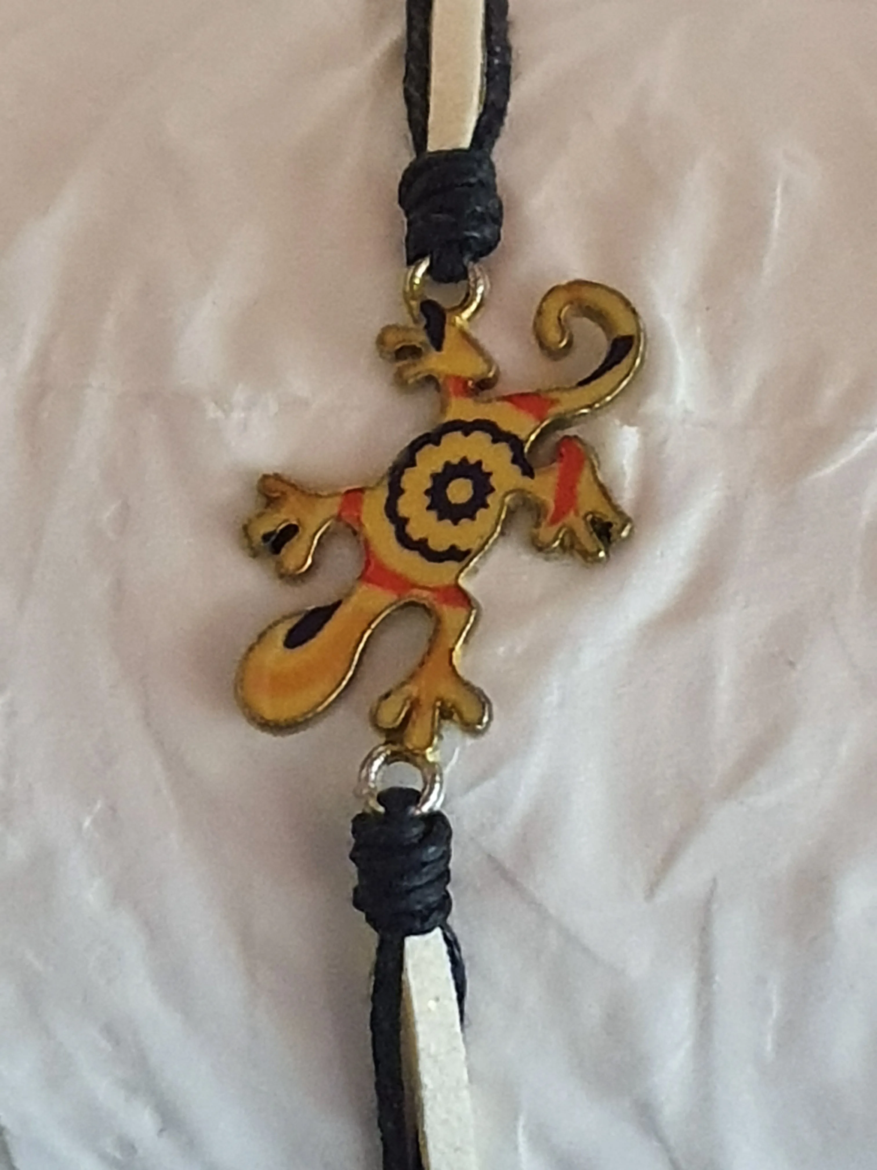 Friendship bracelets  gecko black/white band